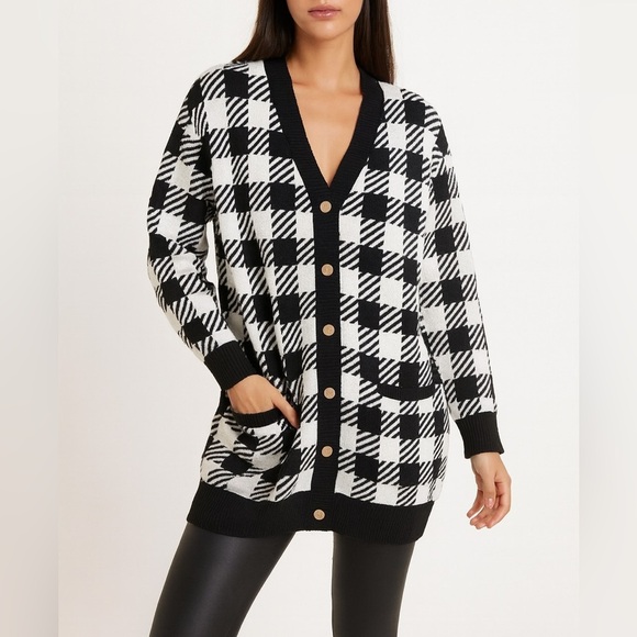 Balboa Sweaters - Chic Black and White Plaid Women's Cardigan